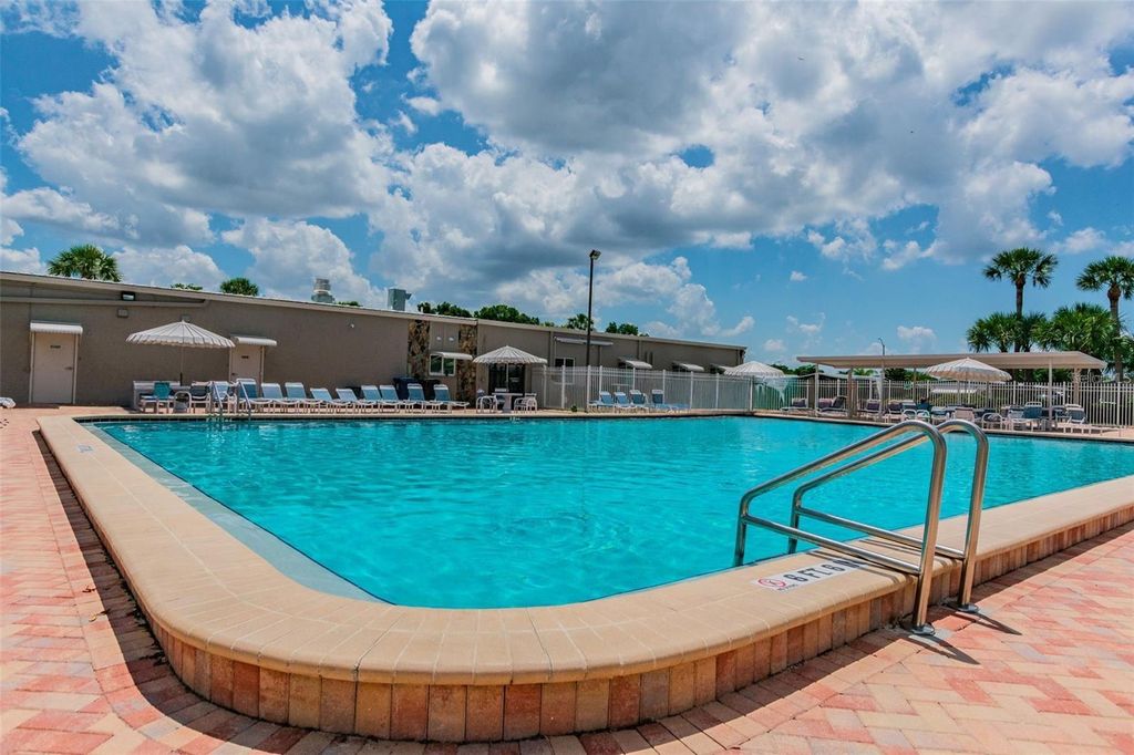 Image 37 of property listing at 358 LAKE WAY, Oldsmar, FL 34677