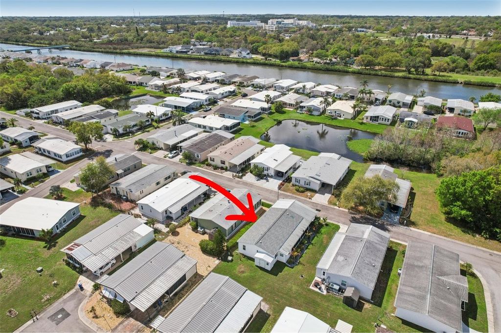 Image 42 of property listing at 358 LAKE WAY, Oldsmar, FL 34677