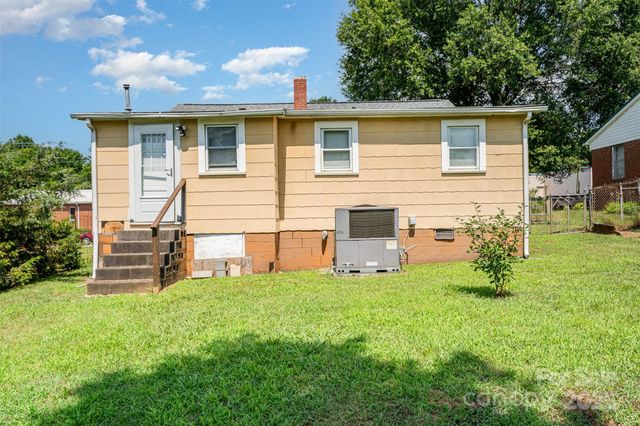 127 Bristol Road, Statesville, NC 28677