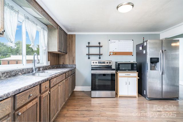 127 Bristol Road, Statesville, NC 28677