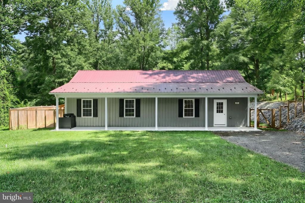 251 HIGHVIEW DR, Airville, PA 17302
