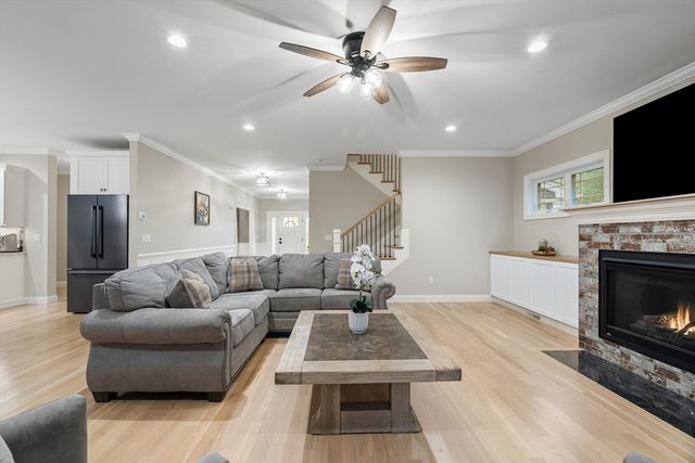 12 Tanya Lane, Brentwood, NH 03833