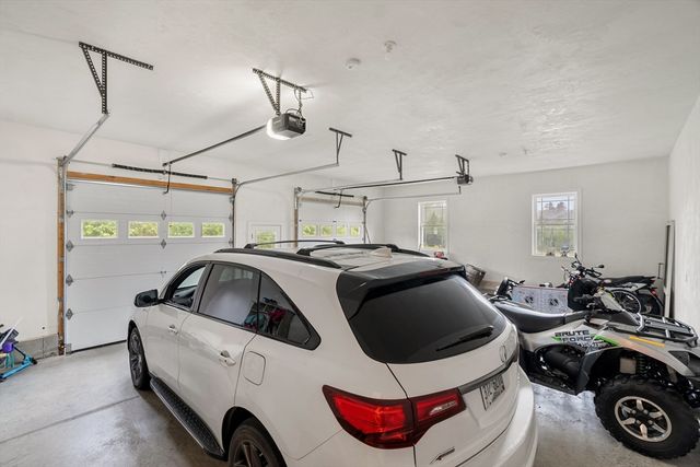 12 Tanya Lane, Brentwood, NH 03833