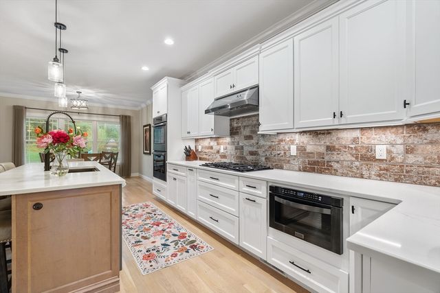 12 Tanya Lane, Brentwood, NH 03833