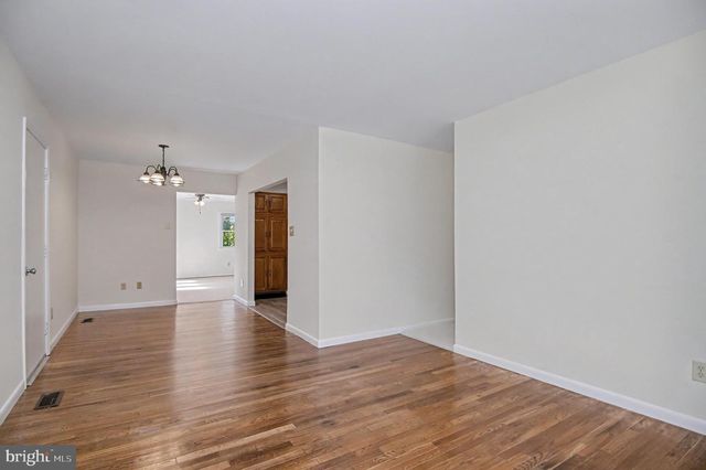 4026 WALTERS CT, Fairfax, VA 22030
