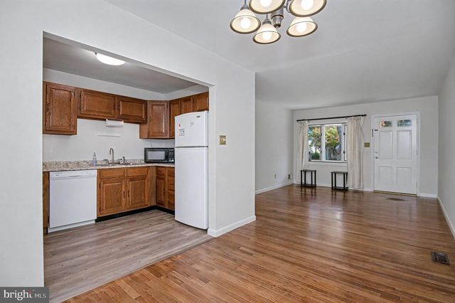 4026 WALTERS CT, Fairfax, VA 22030