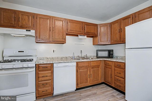 4026 WALTERS CT, Fairfax, VA 22030
