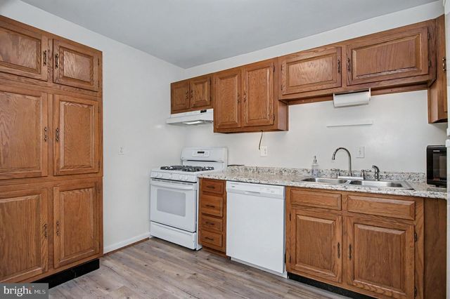 4026 WALTERS CT, Fairfax, VA 22030