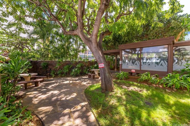 750 Amana Street P2, Honolulu, HI 96814