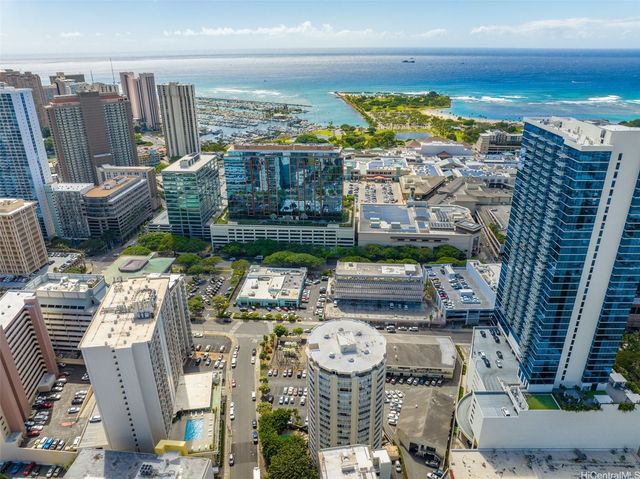 750 Amana Street P2, Honolulu, HI 96814