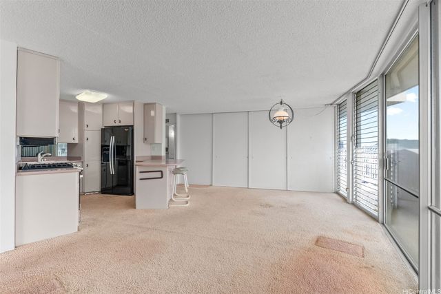 750 Amana Street P2, Honolulu, HI 96814