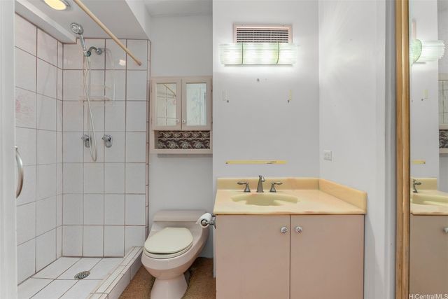 750 Amana Street P2, Honolulu, HI 96814