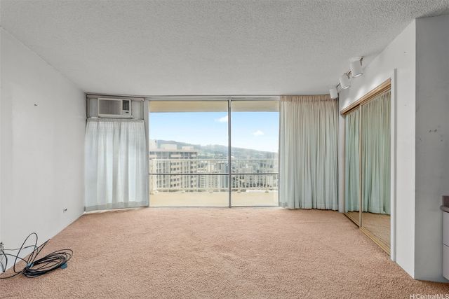 750 Amana Street P2, Honolulu, HI 96814