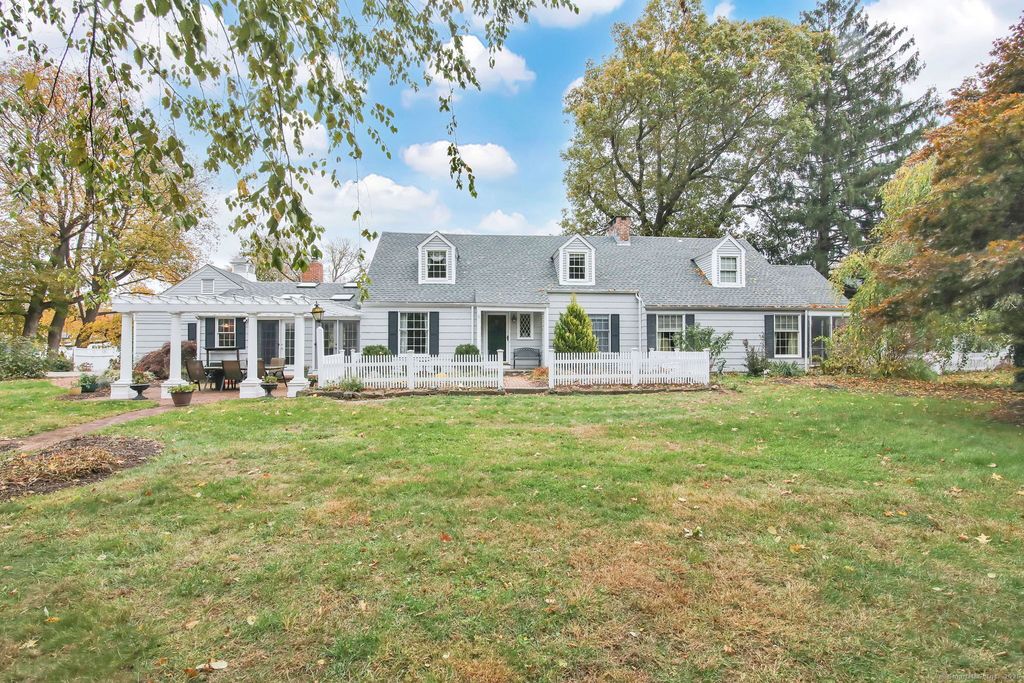 186 Williams Street East, Glastonbury, CT 06033