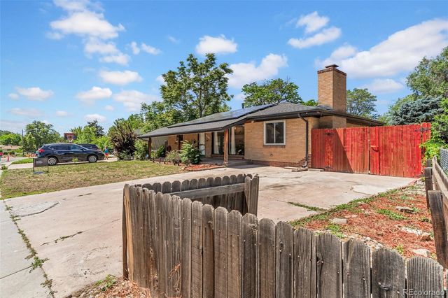 8601 Concord Lane, Westminster, CO 80031