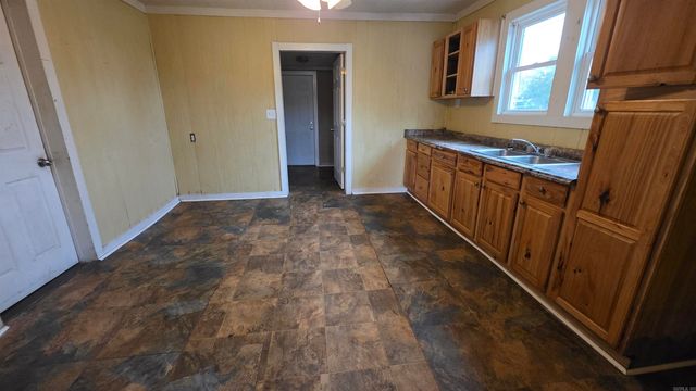 601 W Thompson St, Paragould, AR 72450