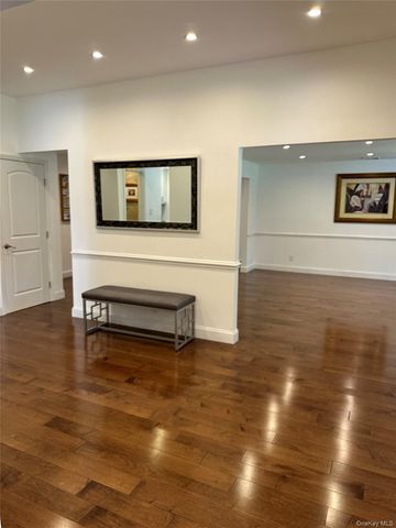 280 Terry Rd, Smithtown, NY 11787