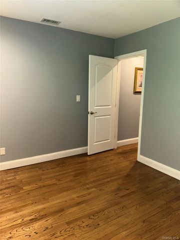 280 Terry Rd, Smithtown, NY 11787