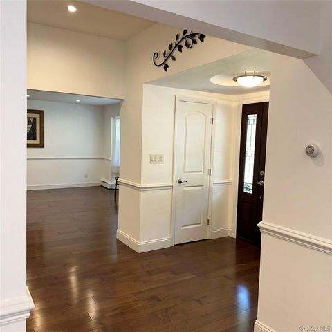 280 Terry Rd, Smithtown, NY 11787