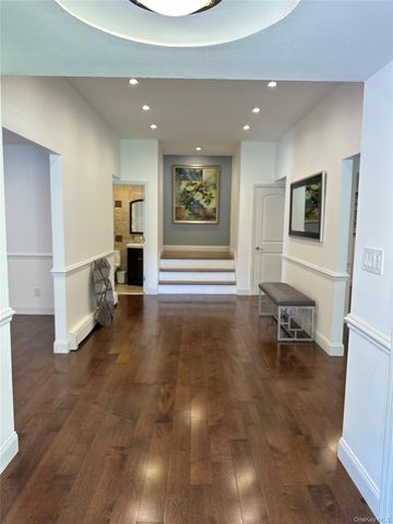 280 Terry Rd, Smithtown, NY 11787