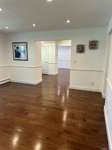 280 Terry Rd, Smithtown, NY 11787