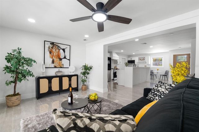 1715 DELAWARE AVENUE NE, St Petersburg, FL 33703