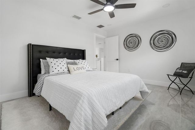 1715 DELAWARE AVENUE NE, St Petersburg, FL 33703