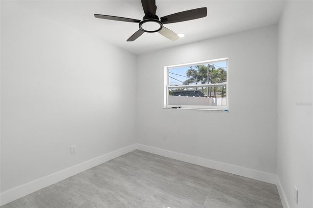 1715 DELAWARE AVENUE NE, St Petersburg, FL 33703
