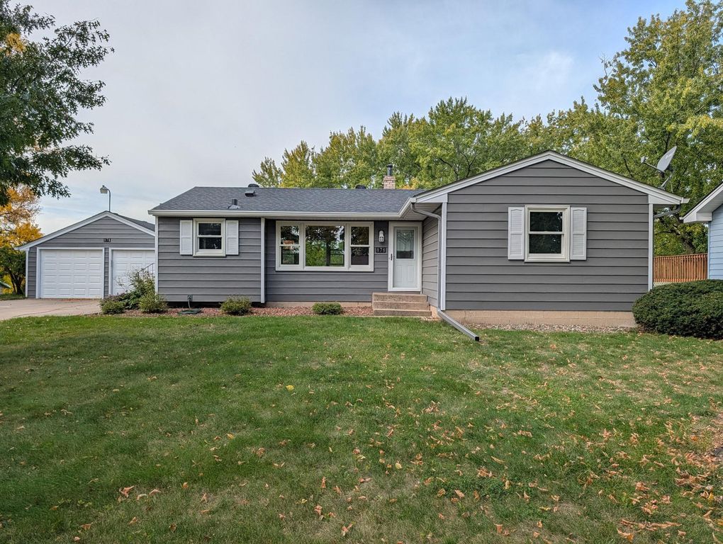 878 Hadley Lane N, Oakdale, MN 55128 — exterior