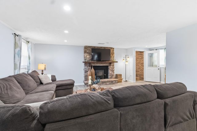 107 Lick Creek Road, Whitley City, KY 42653