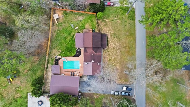 107 Lick Creek Road, Whitley City, KY 42653