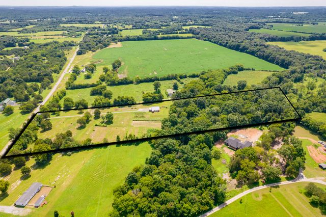 2449 Warner Bridge Rd, Shelbyville, TN 37160