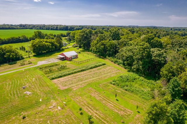2449 Warner Bridge Rd, Shelbyville, TN 37160