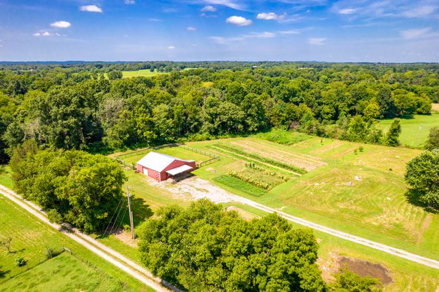 2449 Warner Bridge Rd, Shelbyville, TN 37160