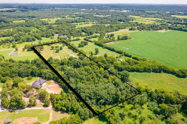 2449 Warner Bridge Rd, Shelbyville, TN 37160