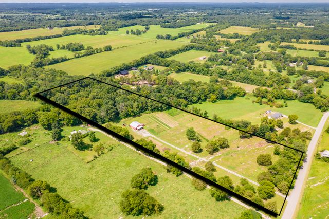 2449 Warner Bridge Rd, Shelbyville, TN 37160