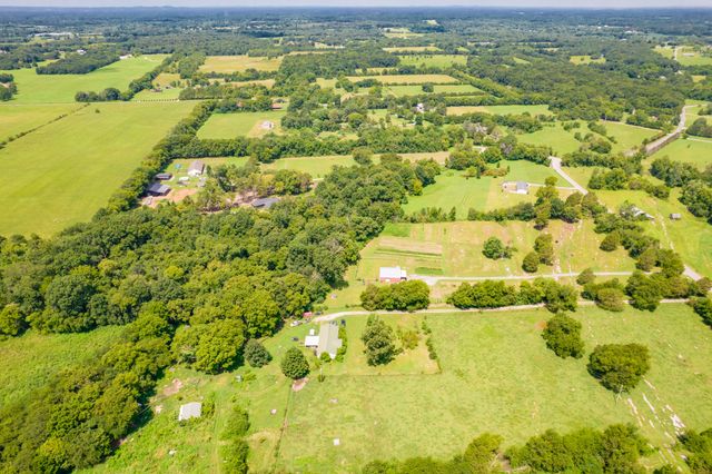 2449 Warner Bridge Rd, Shelbyville, TN 37160