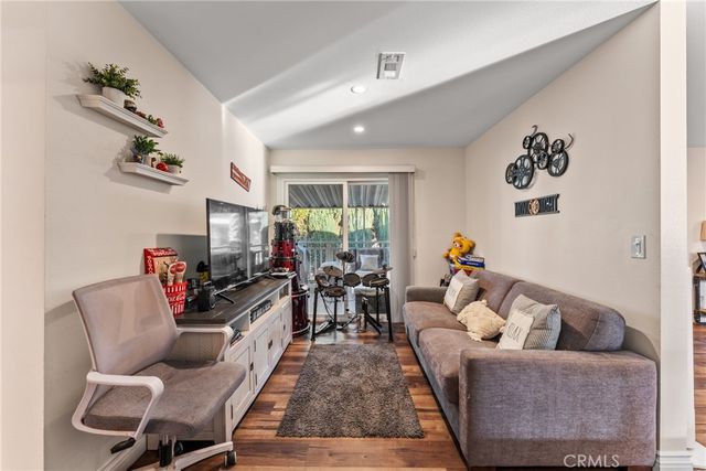 1855 riverside, Ontario, CA 91761