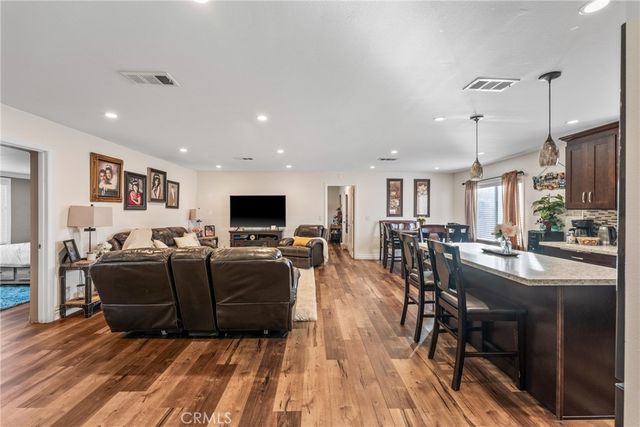 1855 riverside, Ontario, CA 91761