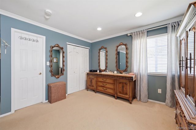 129 Farm House Court 129, Manorville, NY 11949