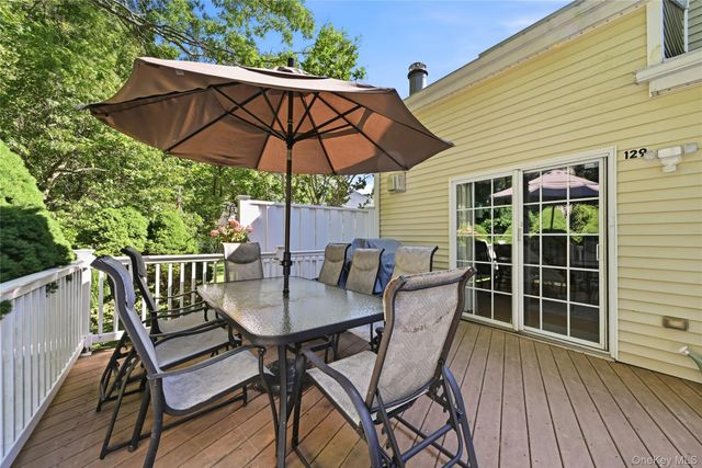 129 Farm House Court 129, Manorville, NY 11949