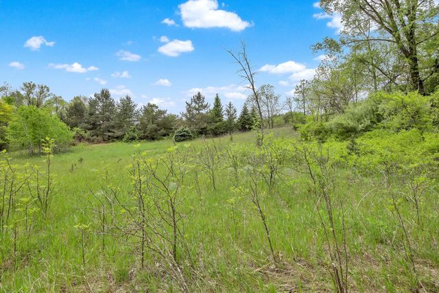1804 SHALOM DRIVE, West Bend, WI 53090