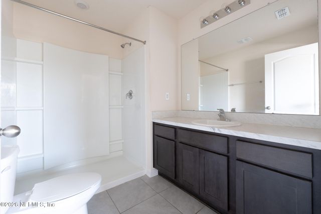 513 SPANISH OAKS Way, Orange Park, FL 32065