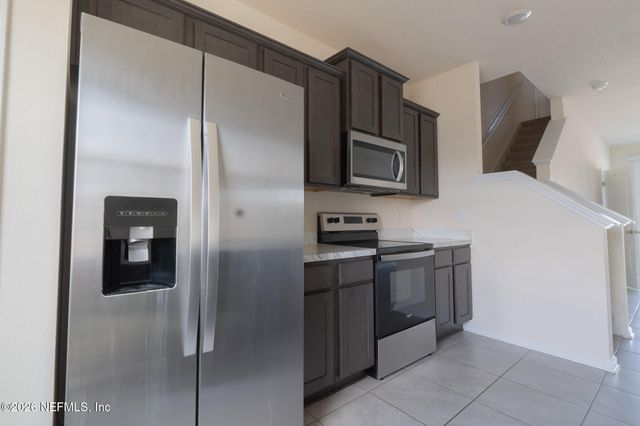 513 SPANISH OAKS Way, Orange Park, FL 32065