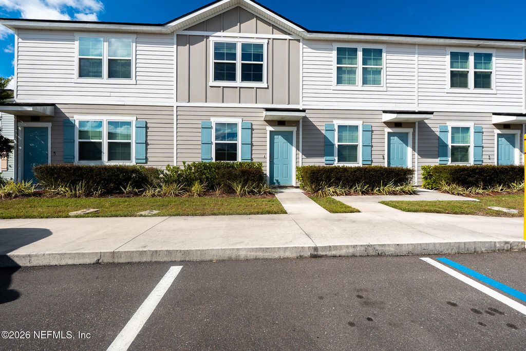 513 SPANISH OAKS Way, Orange Park, FL 32065