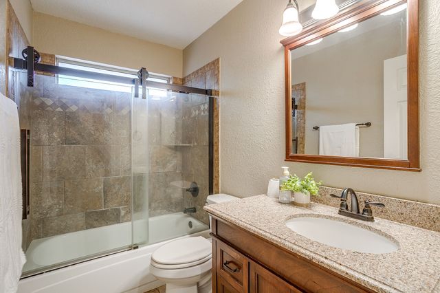 736 High Crest Drive, Azle, TX 76020