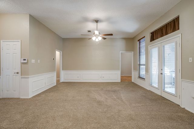 736 High Crest Drive, Azle, TX 76020