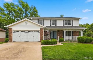 12268 Spring Place Court, Maryland Heights, MO 63043
