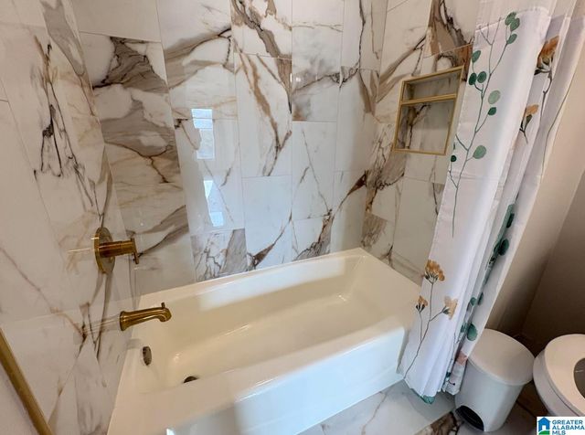 1022 VESTAVIA MANOR DRIVE, Vestavia Hills, AL 35216