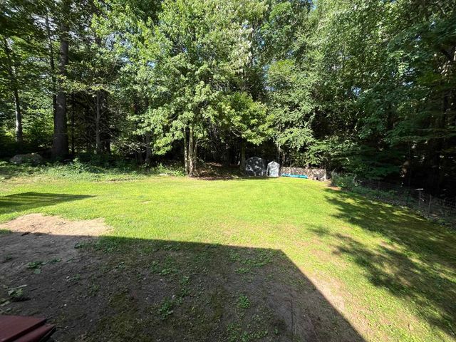196 Tanglewood Drive, Henniker, NH 03242